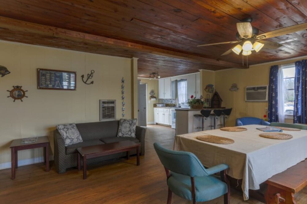 Panoramic Cottage, Non Smoking, Lake View photo 3