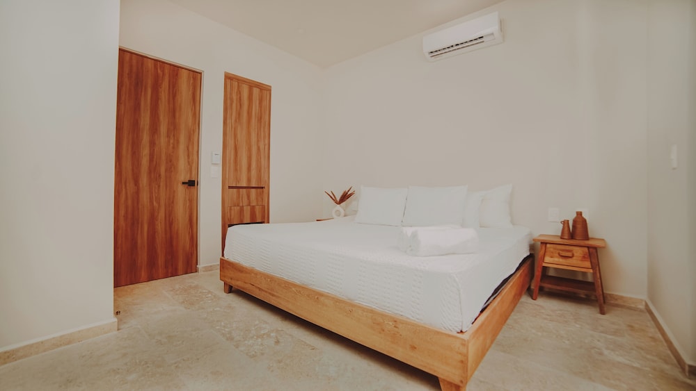Standard Apartment, 4 Bedrooms, Terrace