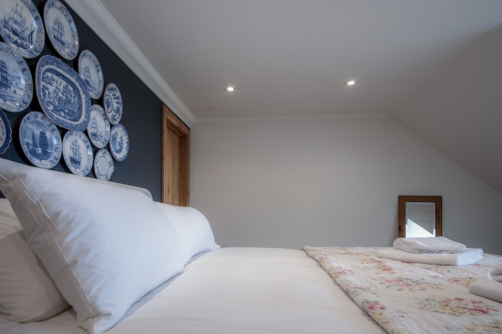 Exclusive House photo 2