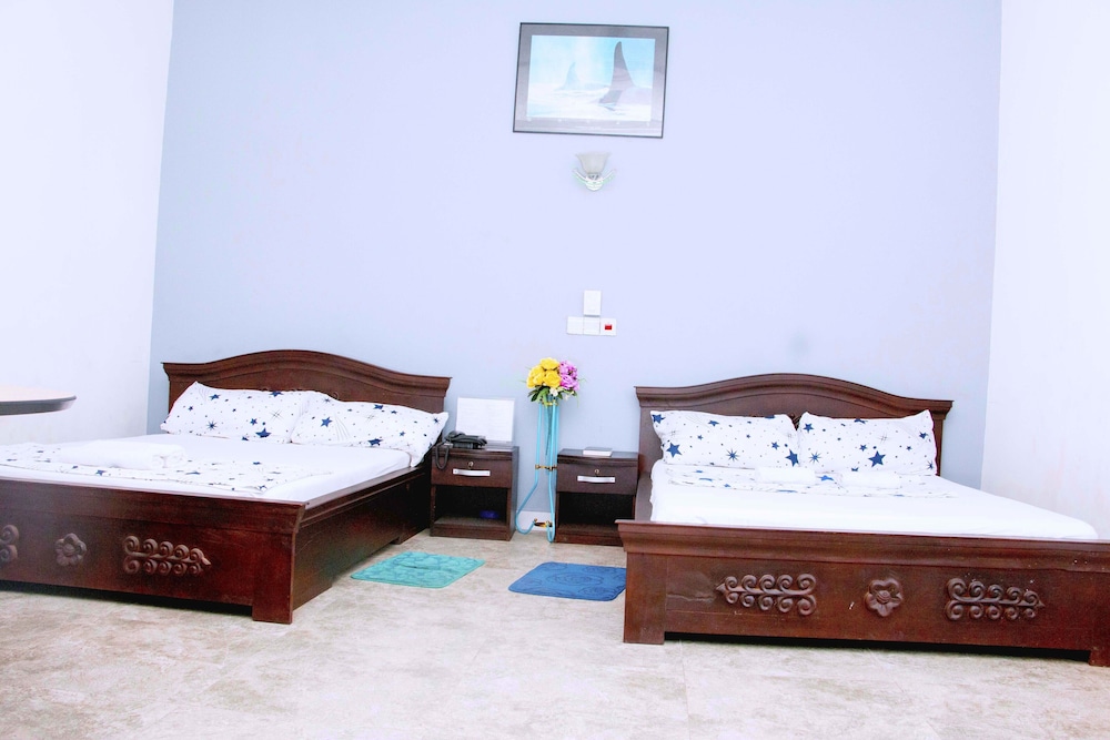 Standard Twin Room photo 2
