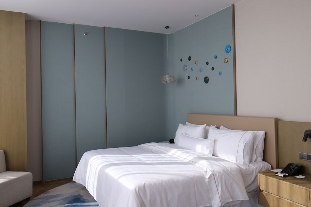 Club Suite, 1 Bedroom - Photo 3