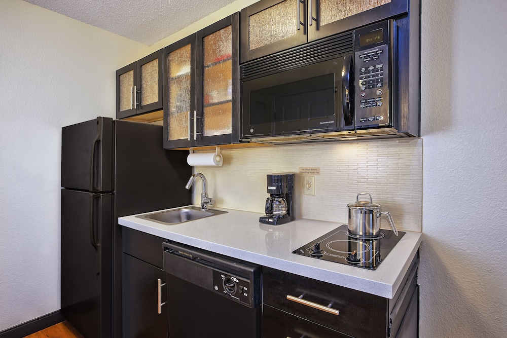 Suite, 1 Bedroom (1 Qn, Sofa Bed, Addl Lvng Area) - Photo 1