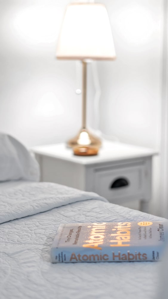 4 - Queen Suite w/Kitchenette photo 2