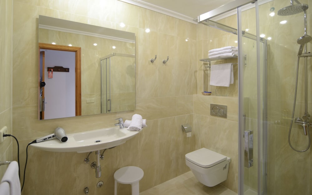 Double or Twin Room, Balcony