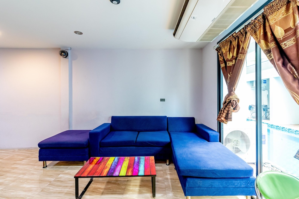 Family Room photo 2