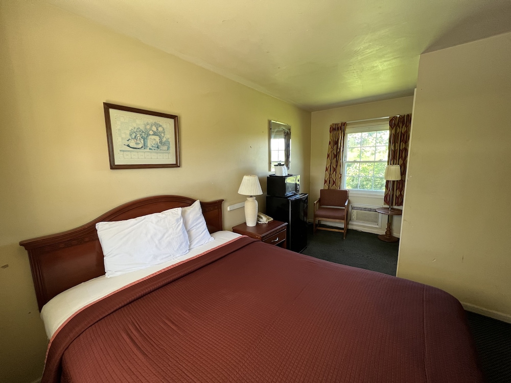 Queen Room, Non-Smoking photo 3