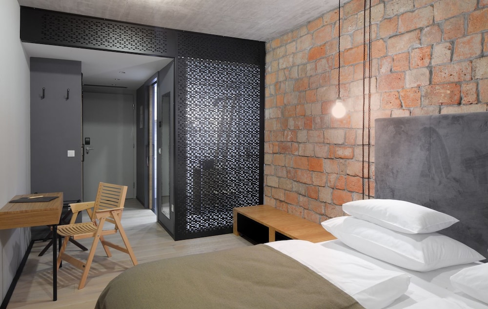 Basic Double or Twin Room photo 2