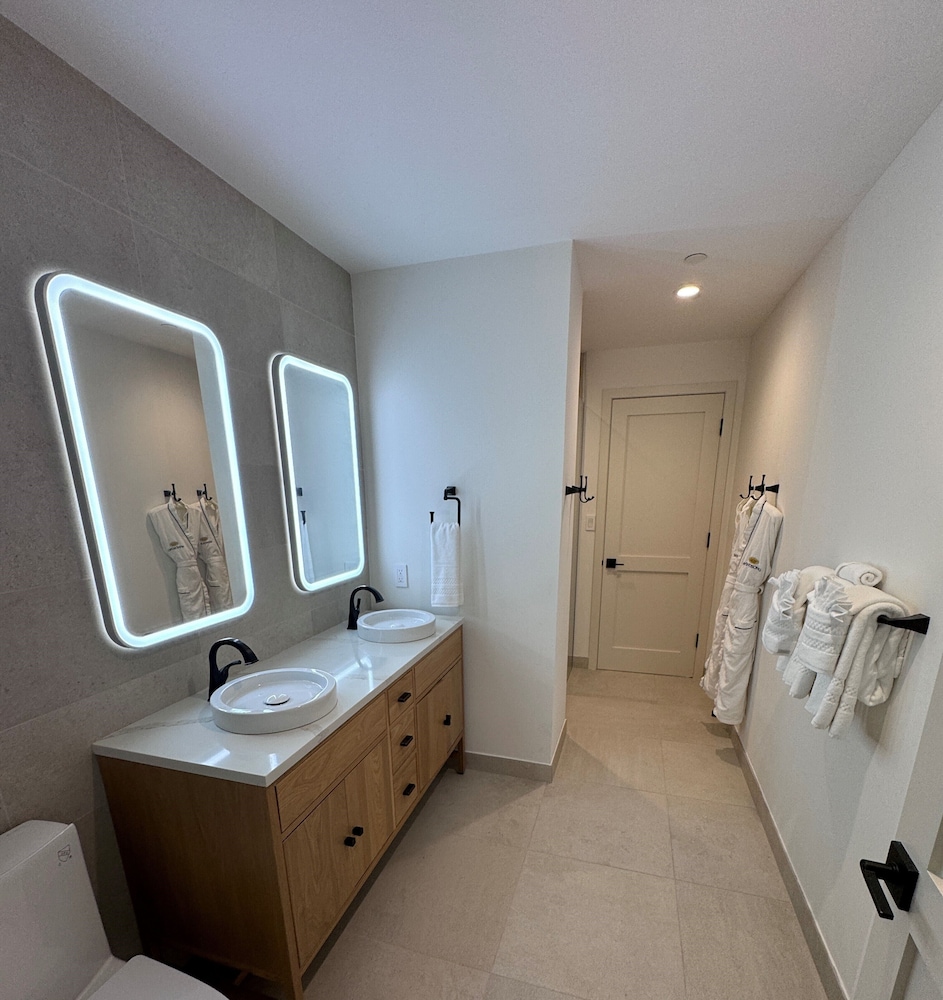 Junior Suite, 1 Bedroom, Beachfront - Photo 6