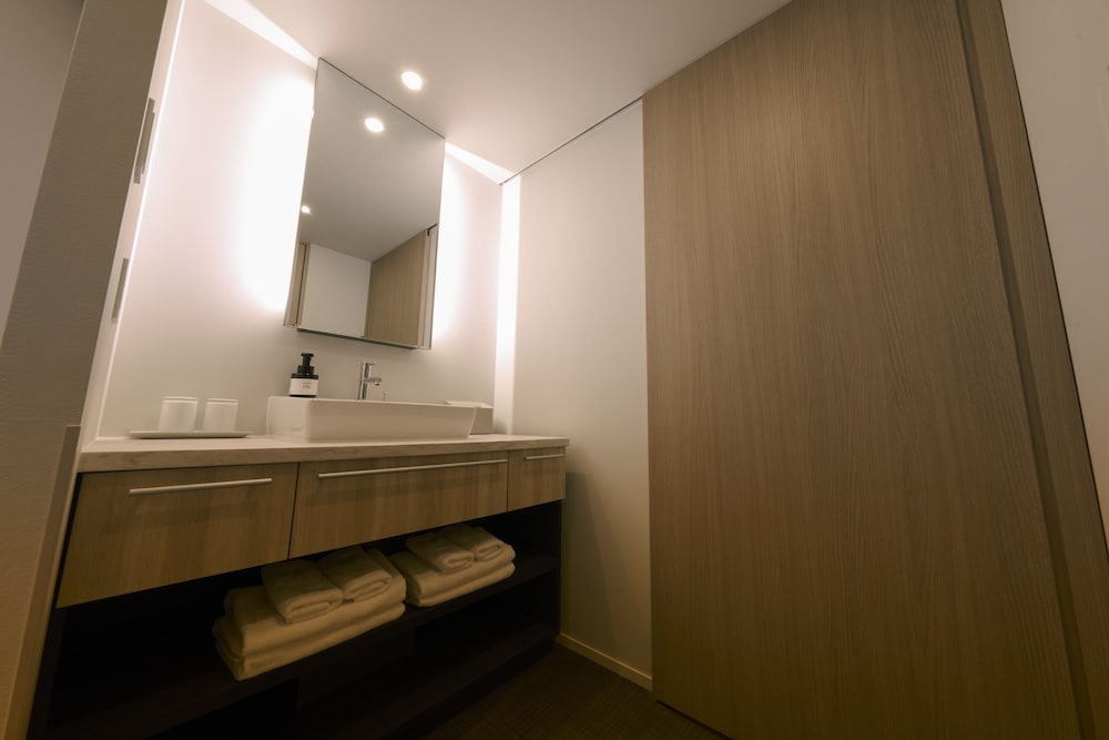 Superior Twin Room, Non Smoking - Photo 3
