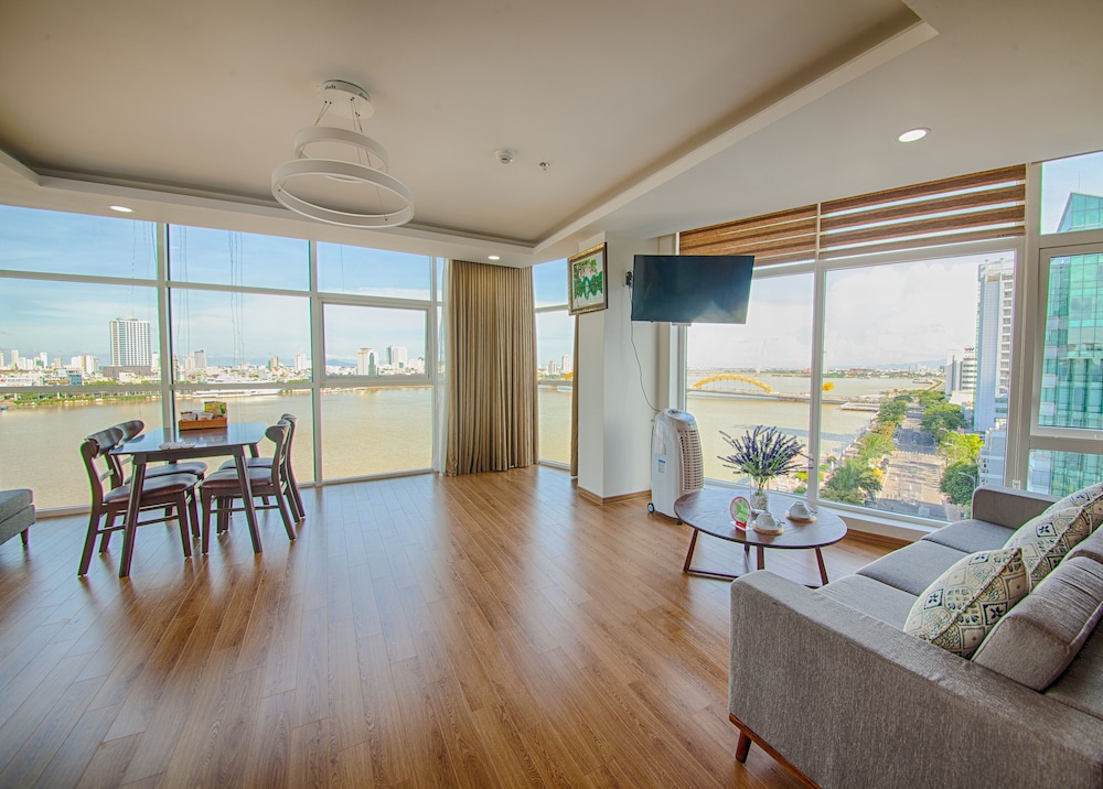 Two Bedrooms Suite with River View