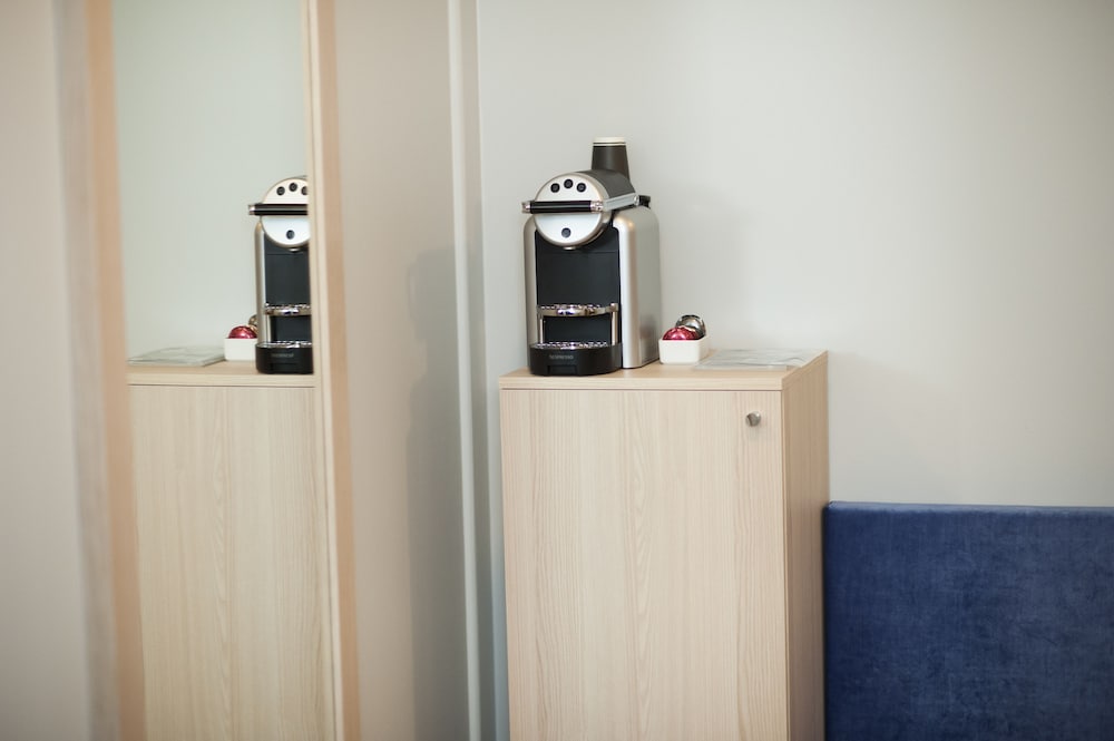 Business Room, Non Smoking - Photo 1
