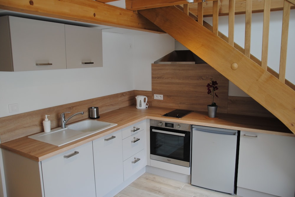 Superior Apartment (103) photo 3