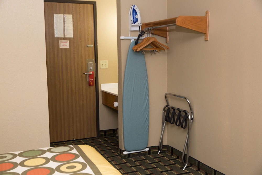 Econo Lodge Canton North, 사진 2