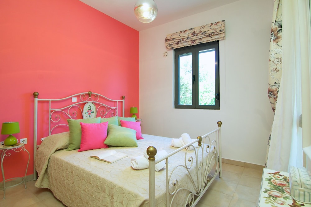 Apartment, 2 Bedrooms, Garden View photo 3