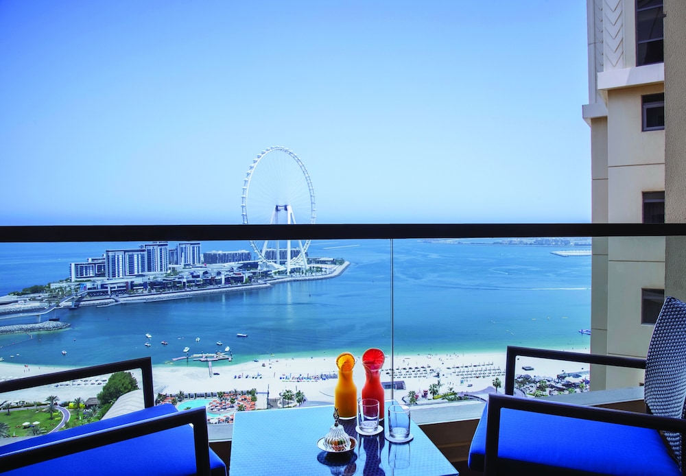 Room, 1 King Bed, Balcony, Sea View (Ain Dubai) thumbnail 6