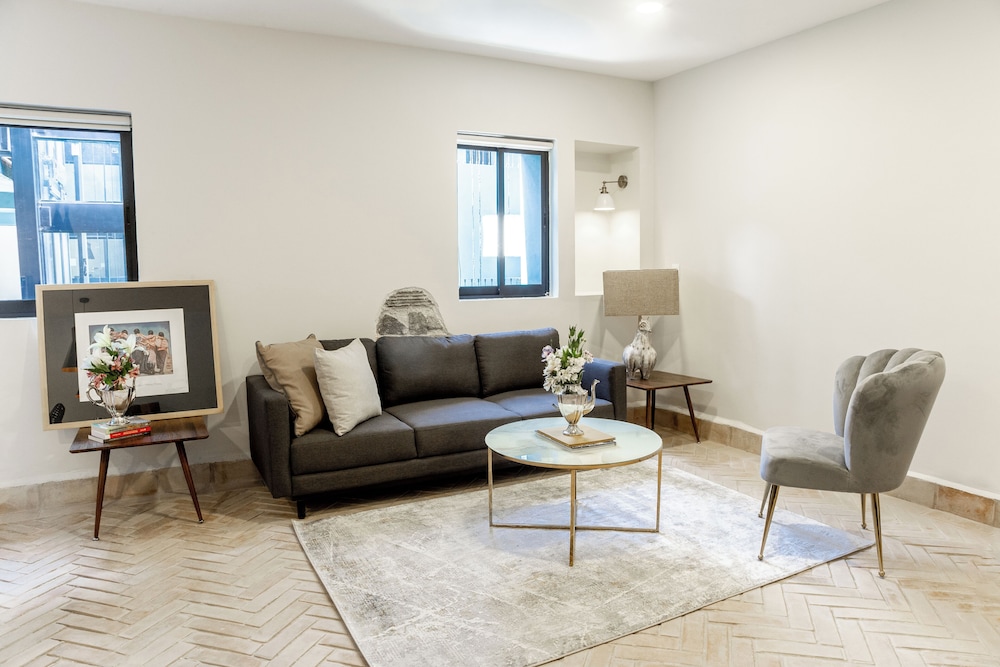 Family Apartment, 2 Bedrooms, Kitchen, City View photo 1
