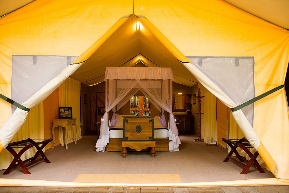 Luxury Tent, 1 King Bed, Non Smoking, Garden View photo 1