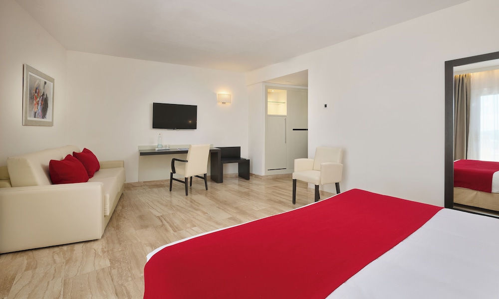 Junior Suite, Balcony photo 3