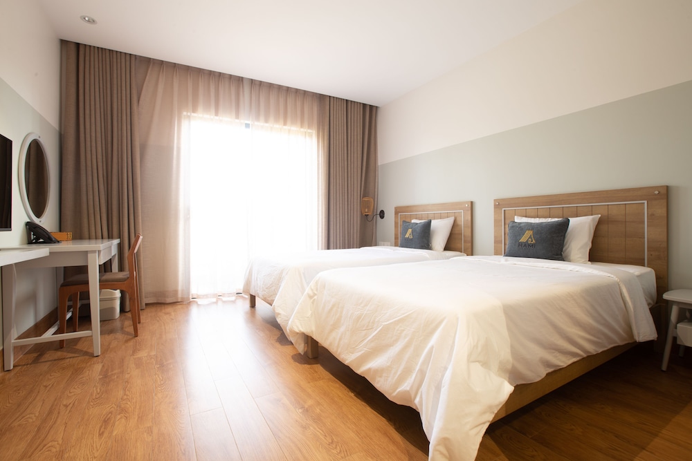 Design Room, 1 Bedroom, Balcony, Garden View - Photo 5
