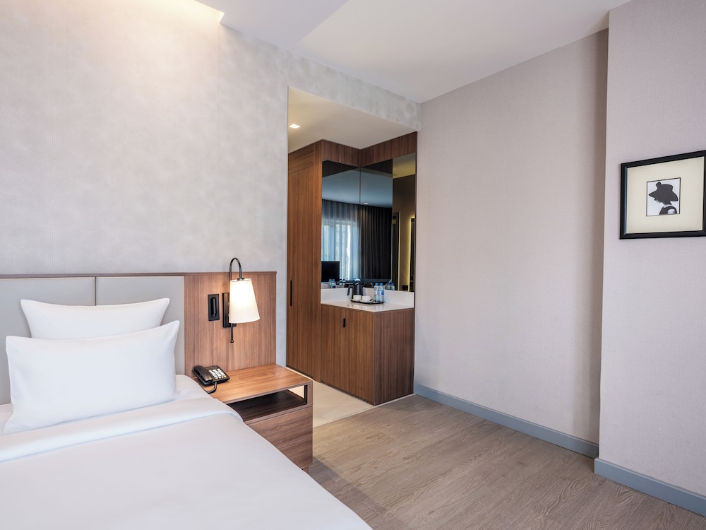 Deluxe Double Room, 1 Bedroom, Smoking, Balcony