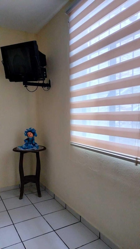 Basic Double or Twin Room photo 1