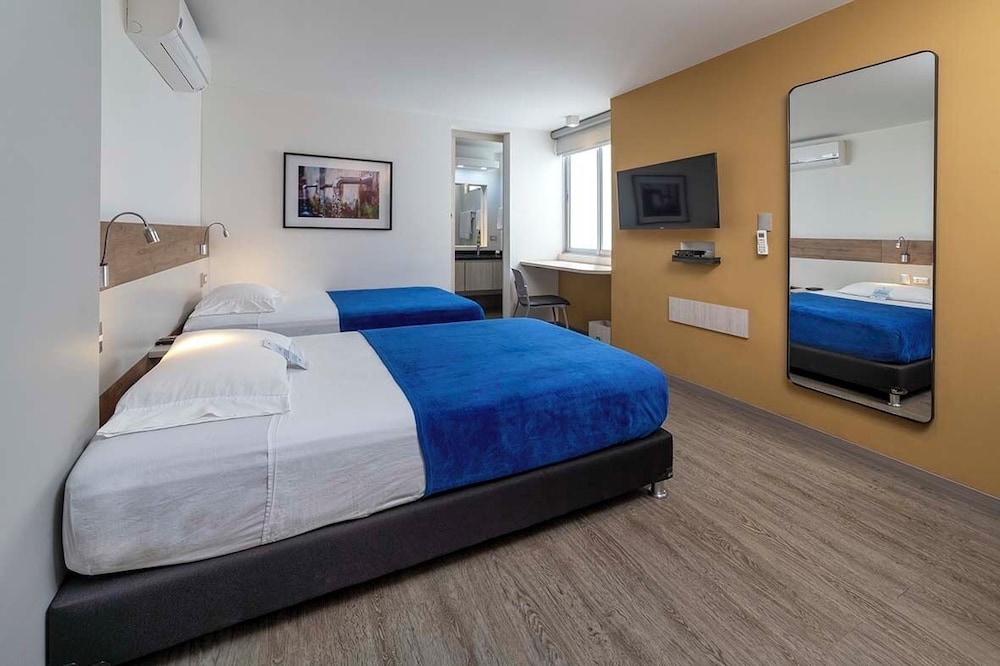 Basic Twin Room