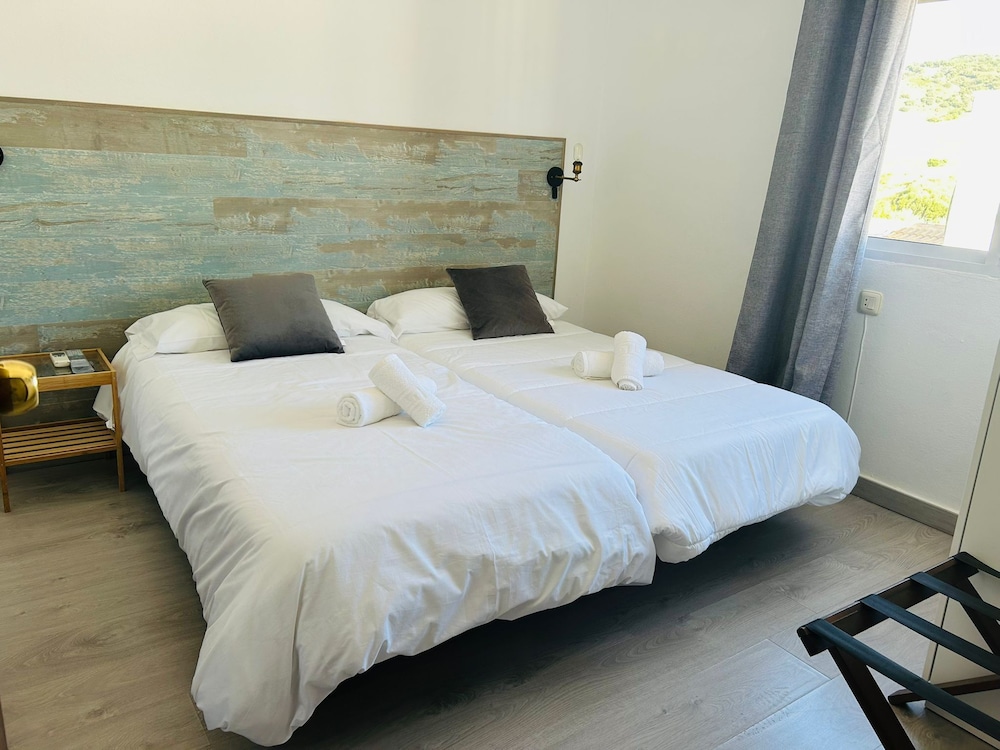 Standard Twin Room, Garden View