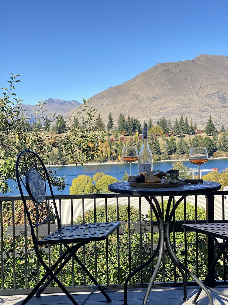 The Wakatipu Suite