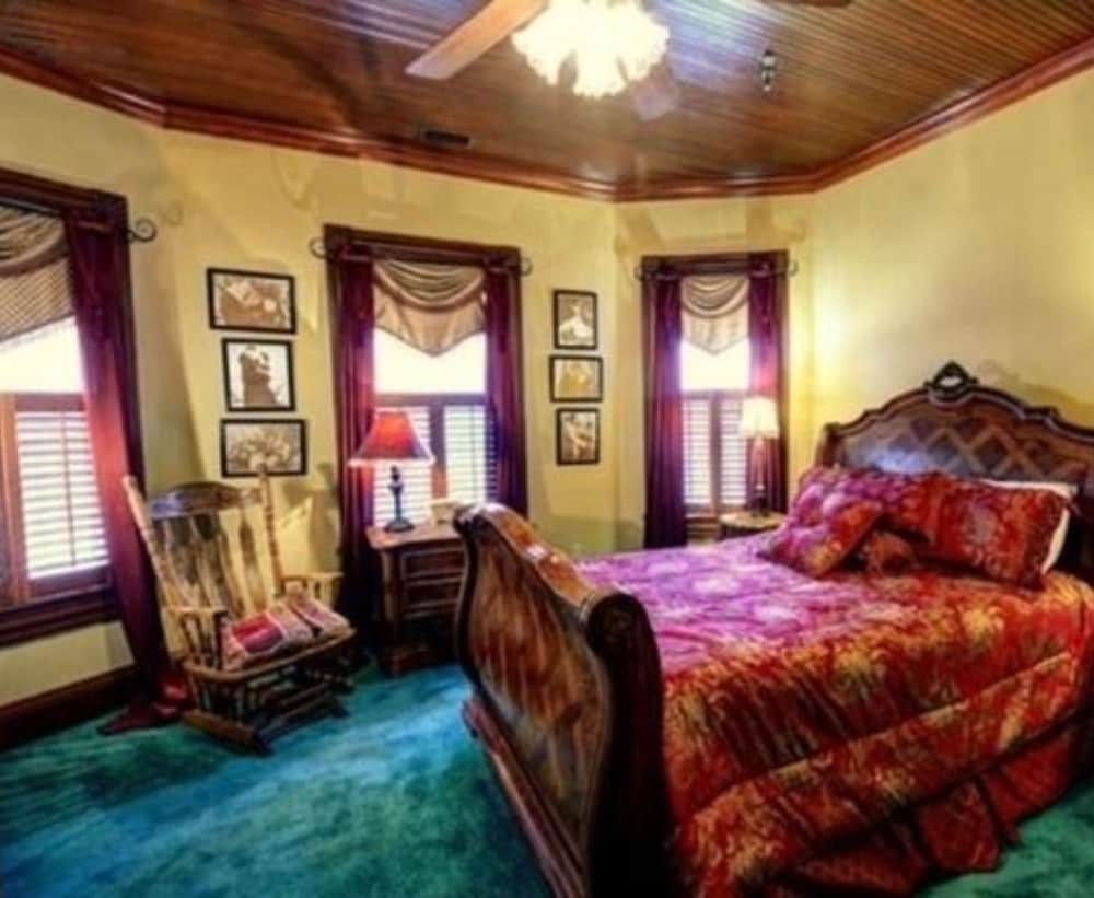 Room, Private Bathroom (Southern Charm) photo 1