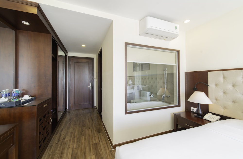 Deluxe Double or Twin Room - Photo 6
