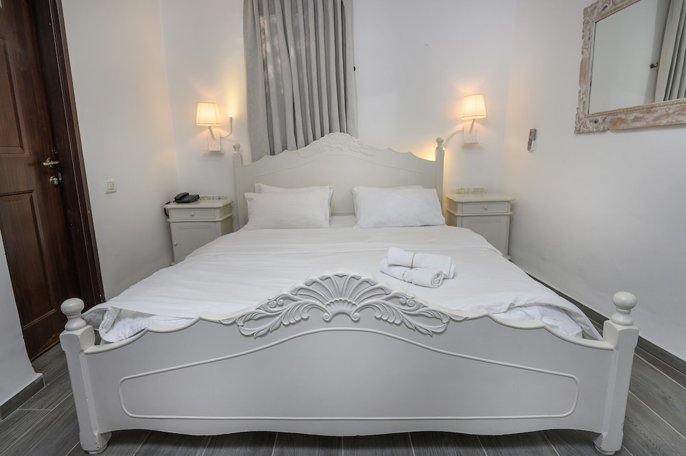 Double Basic Room - Photo 2