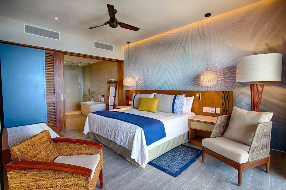 Armony 1 Bedroom Suite, 1 King Bed, Adults Only (Ocean View) - Photo 1