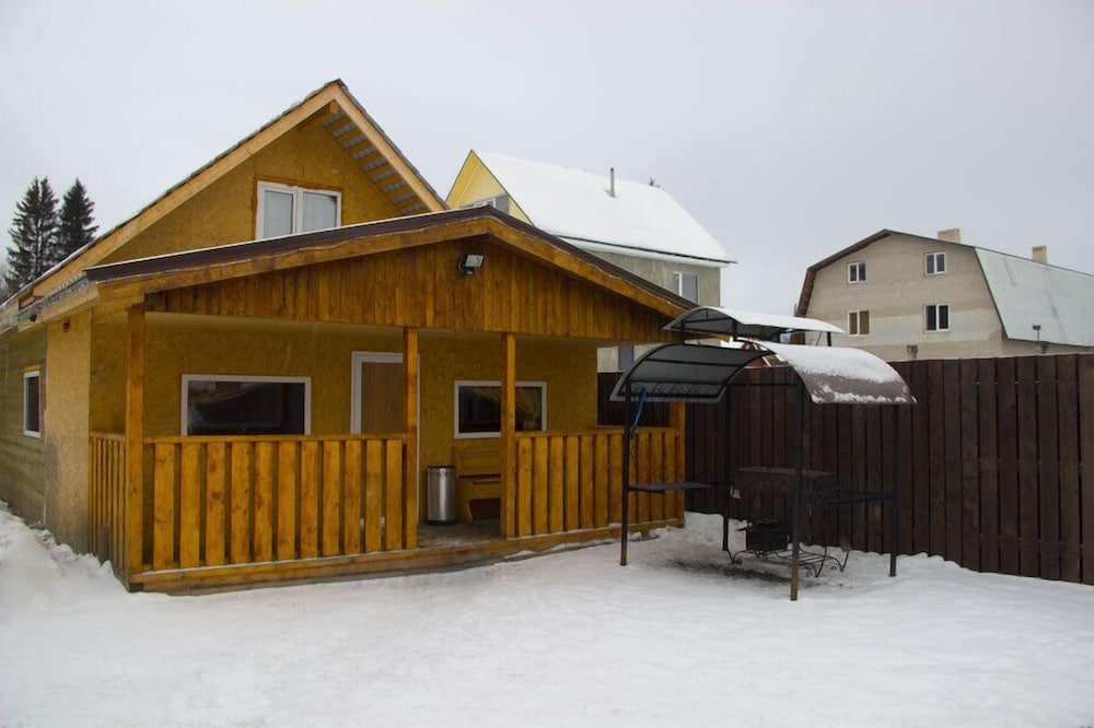 Family House, Sauna
