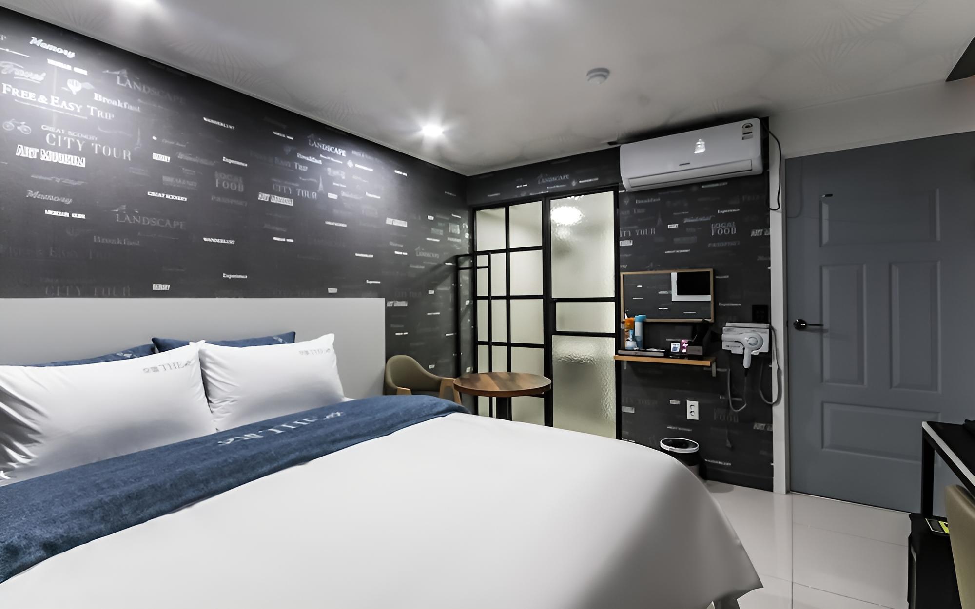 Room (Standard room (PC Netflix TV Disney a) - Photo 3