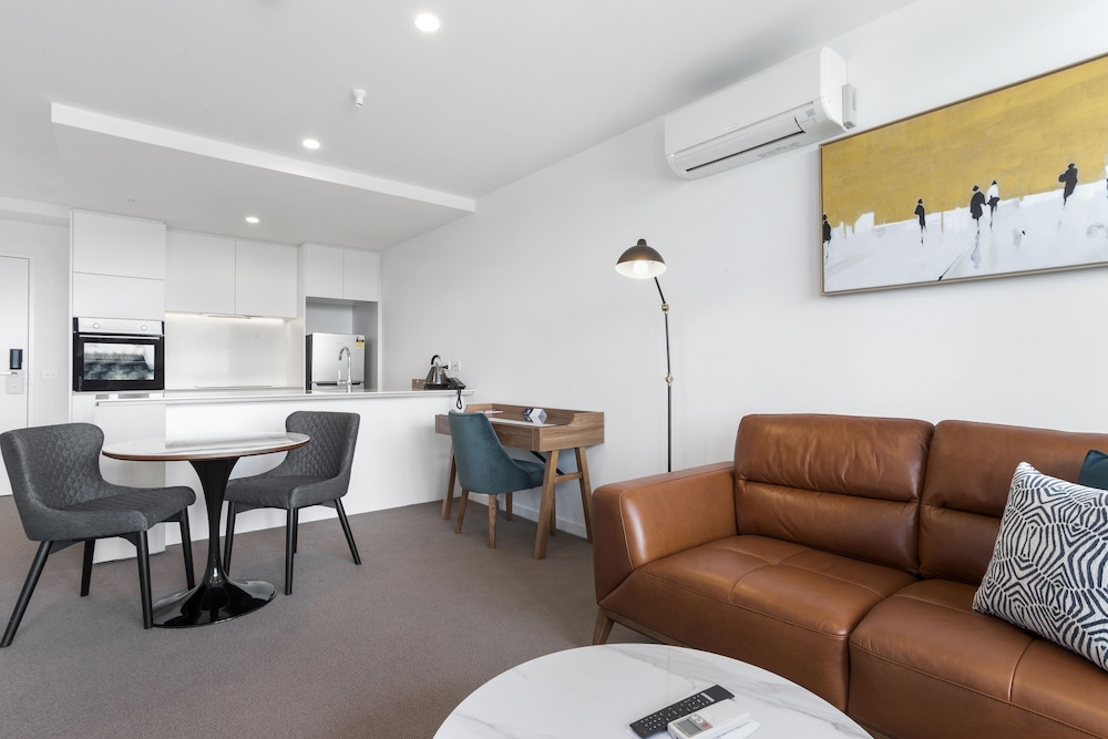 Apartment, 1 Bedroom, Balcony - Photo 5