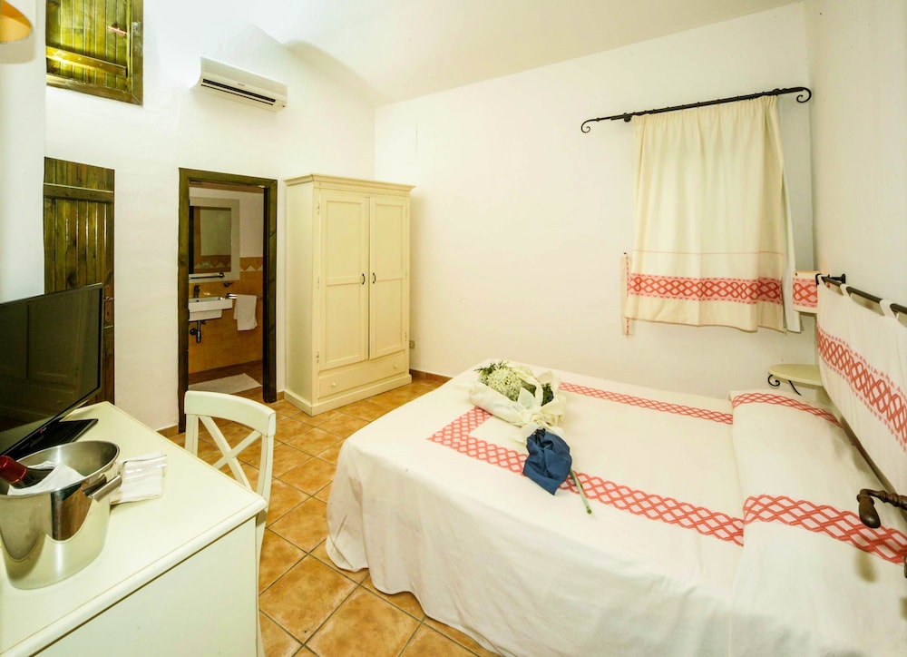 Comfort Room photo 2