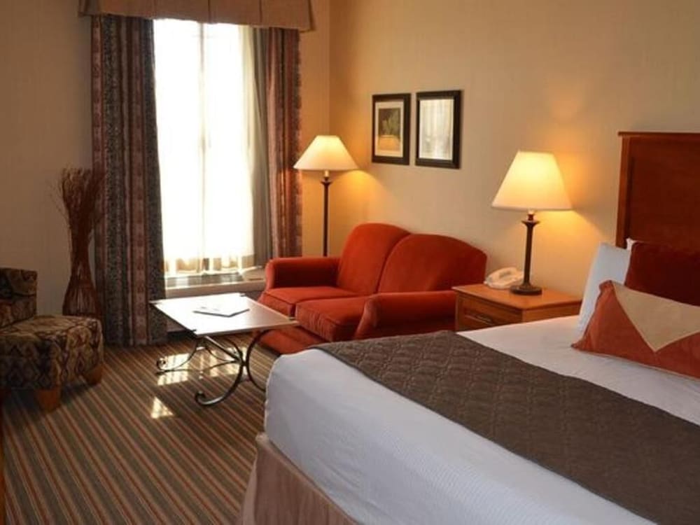 Standard Room, 1 King Bed - Photo 3