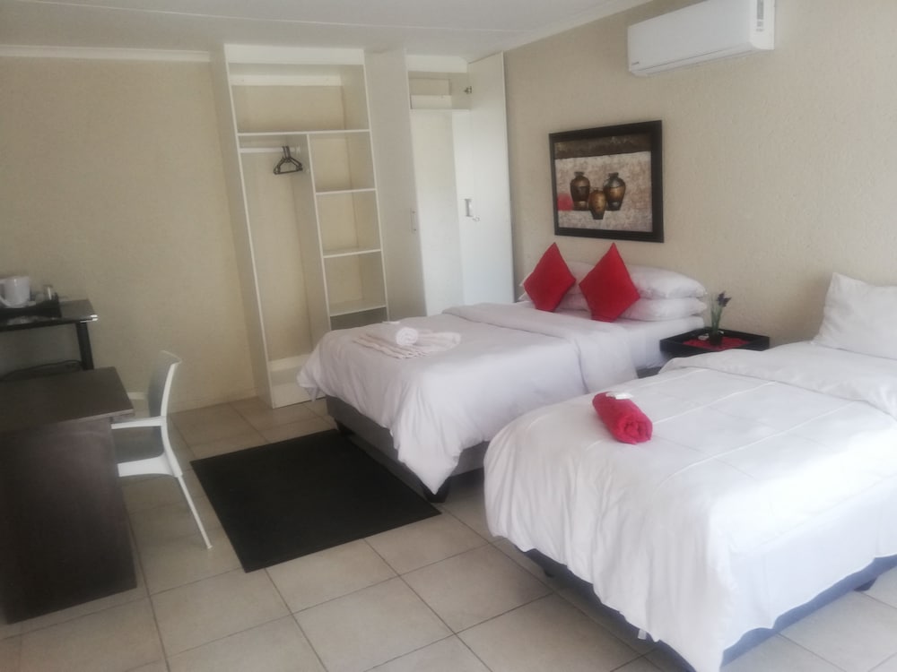 Family Triple Room, Non Smoking - Photo 1