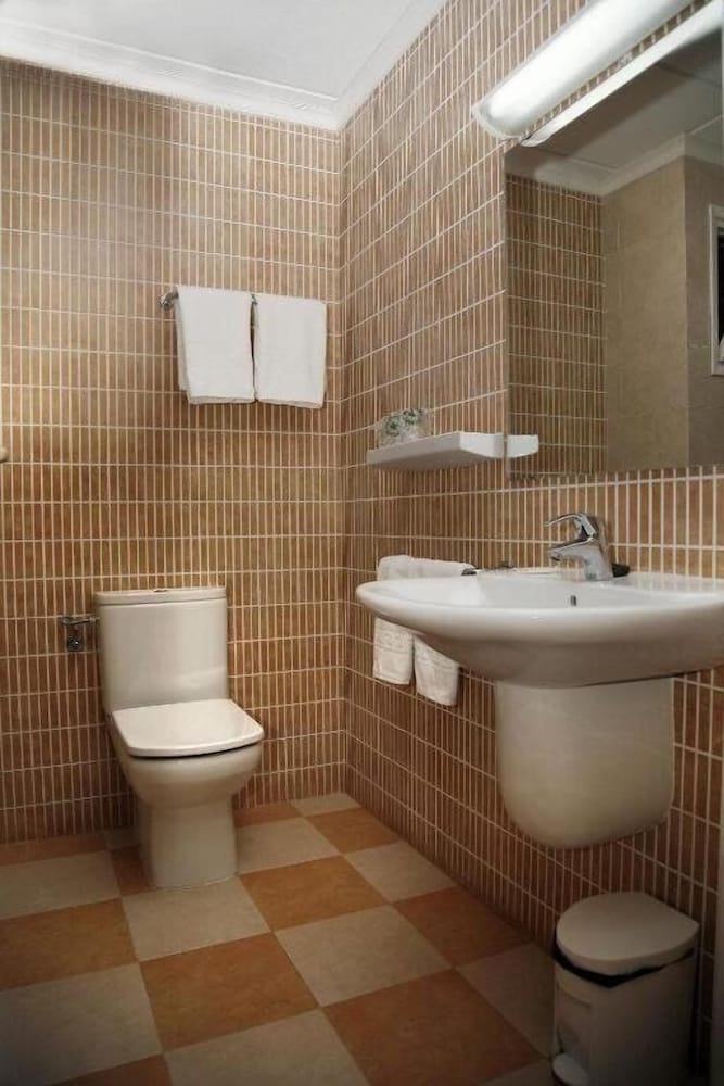 Standard Room - Photo 2