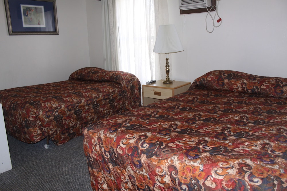 Room, 2 Double Beds photo 1