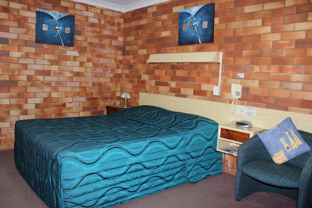 Standard Suite, 1 Bedroom, Non Smoking (Standard Queen Room) photo 1