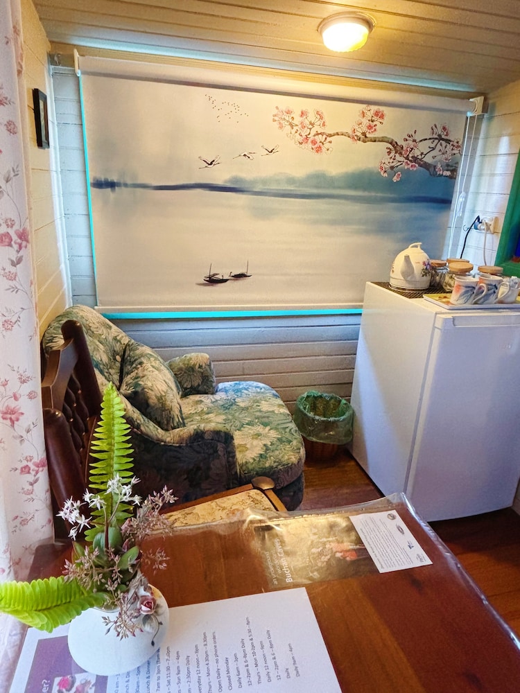 Classic Room, 1 Bedroom, Partial Sea View photo 2