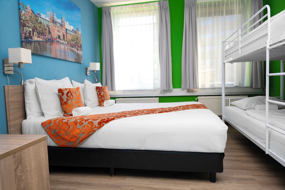 Economy Room, Multiple Beds