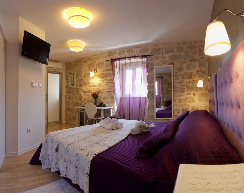 Deluxe Double or Twin Room (Lavander) photo 3