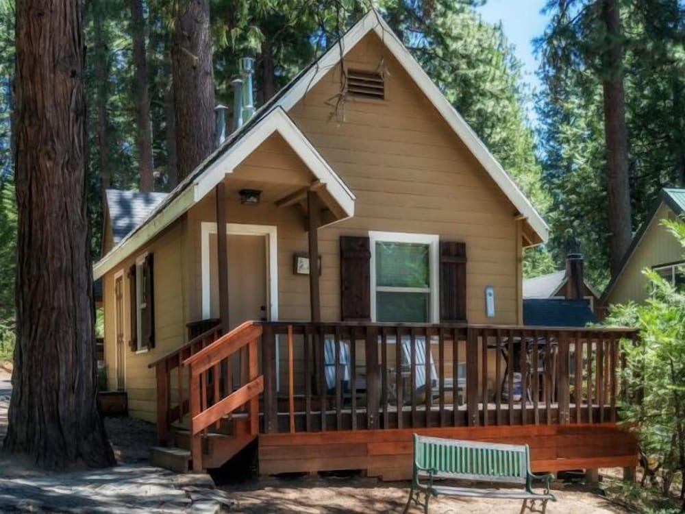 Cabin photo 1