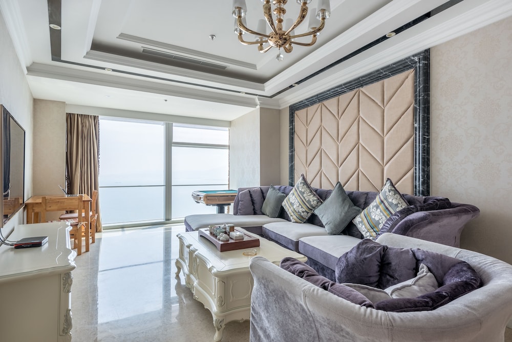 Luxury Suite, 2 Bedrooms, Refrigerator & Microwave, Ocean View
