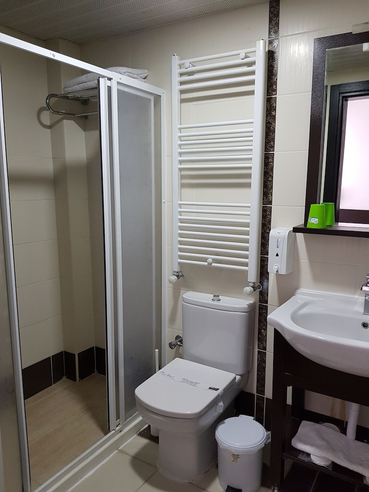 Twin Room, 2 Twin Beds, Sea View photo 3
