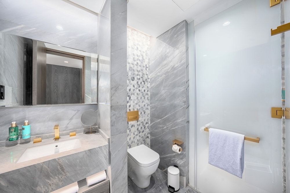 2 BED | Hotel Apartment thumbnail 6