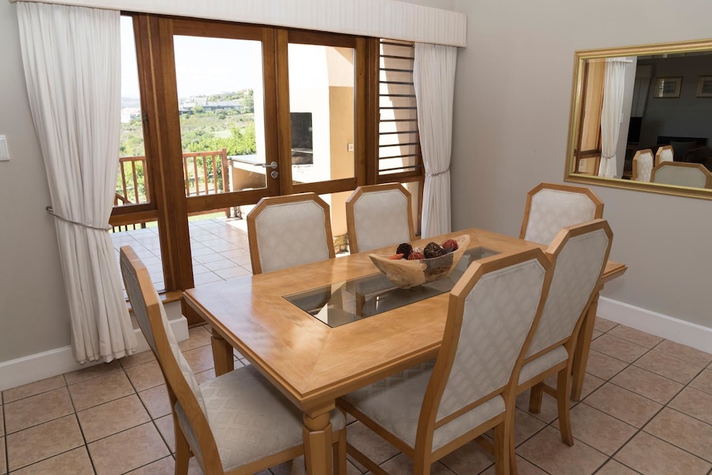 Standard Quadruple Room (with Sofa) photo 3