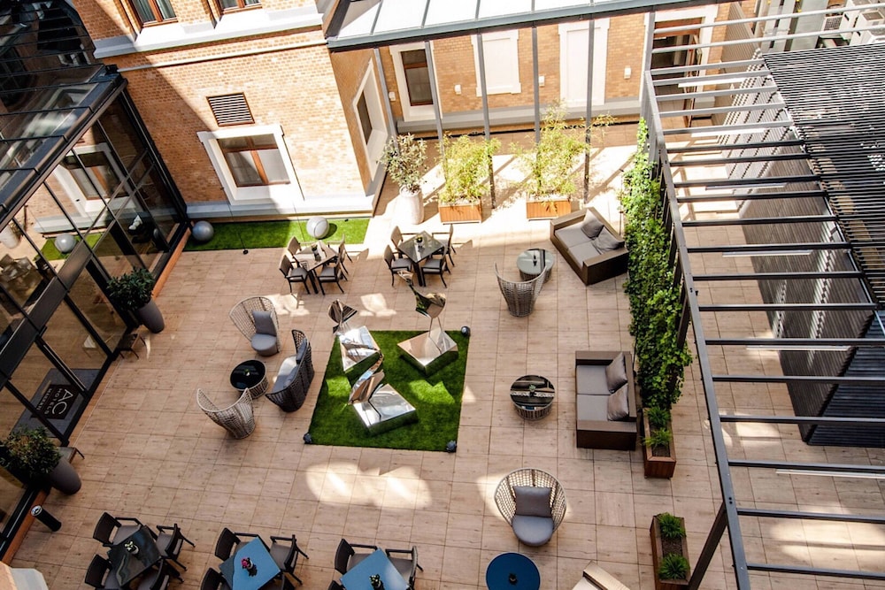Standard Room, 2 Twin Beds, Courtyard View
